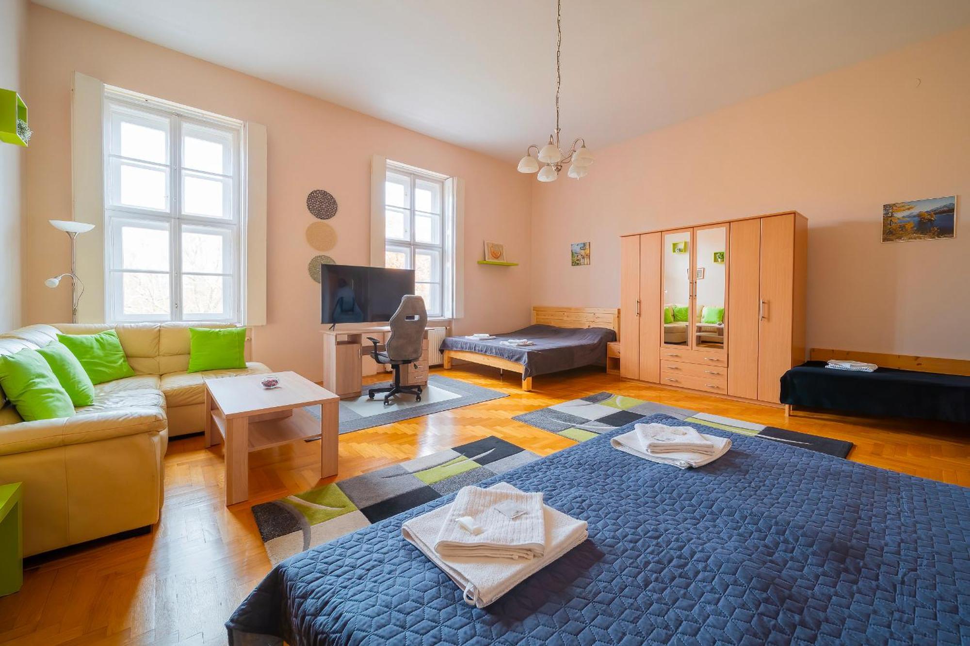 Tomka Apartman Szeged Exterior photo
